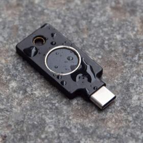 YubiKey 5 biométrique USB-C - Clé de sécurité