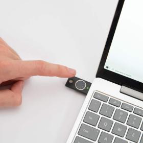 YubiKey 5 biométrique USB-A - Clé de sécurité